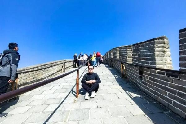 从印堂凸起看男人命运：性格、事业与感情的深层关系