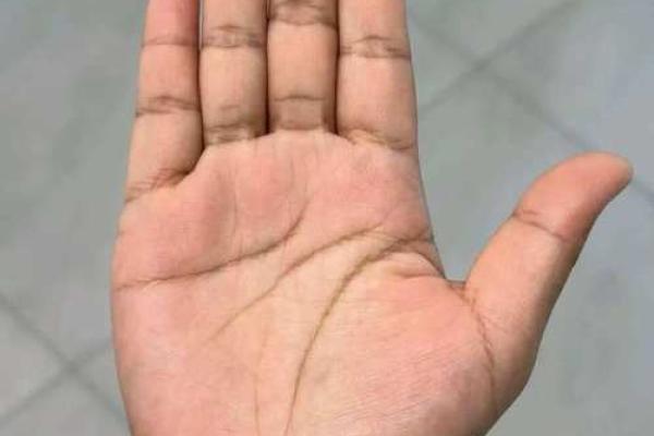 为什么你的手相会乱？解读异常掌纹