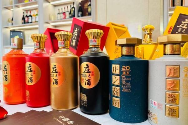 白酒文化的传承与创新：从古至今的变迁与魅力