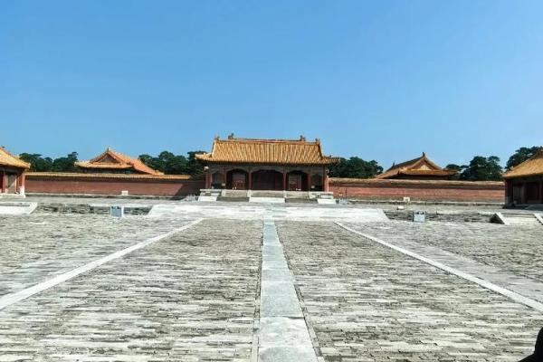 民间文化的多彩面貌：从传说到节庆的深刻探索