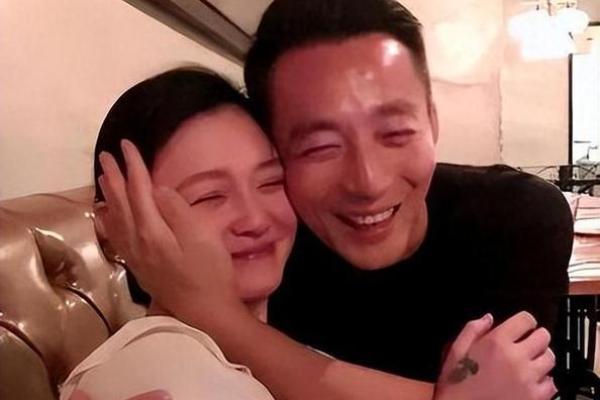 大S八字命理揭秘：探索她的命运轨迹与人生起伏