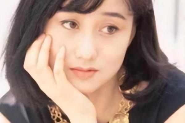 胡歌命理解析：从生辰八字看明星背后的命运密码