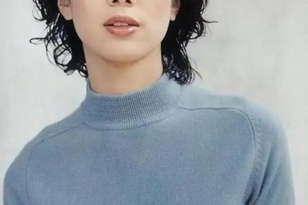 袁咏仪：命理大师眼中的星运女神，揭秘她的幸福秘诀