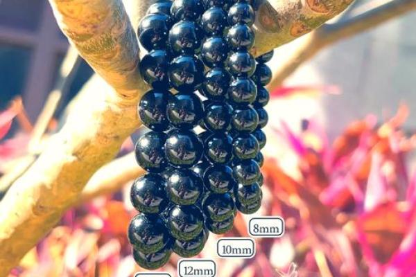 黑曜石文化：传统工艺与现代意义的传承