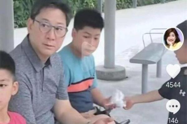 睡眼朦胧，命运之谜：揭秘女人睁眼睡觉的神秘面相