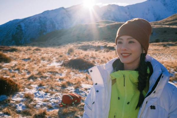 面容璀璨：美眸传神，面相之绝美典范