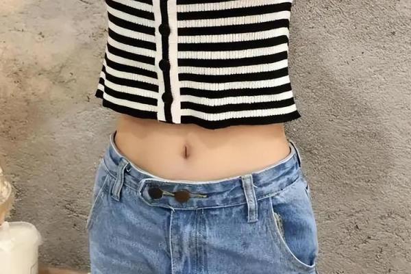 脐痣的秘密：相女们的神秘面纱