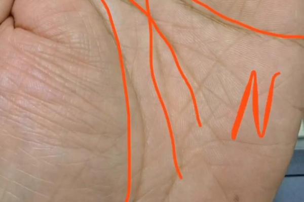 手相揭秘：M型手相究竟好不好？