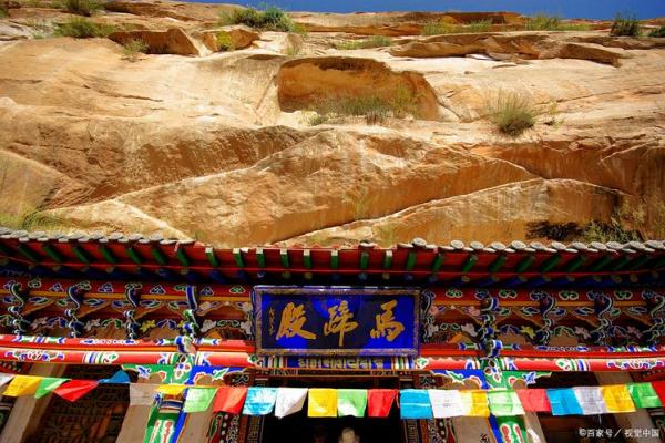 揭秘甘肃马蹄寺：千年古刹的风水布局之谜
