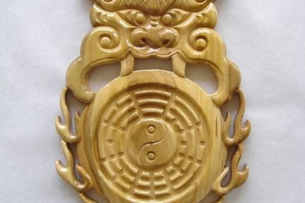 卧室门花纹风水揭秘：如何选择提升运势的神秘图案？