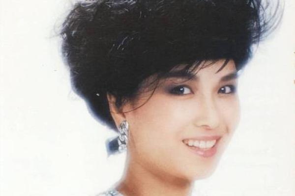 港台女歌星名字大全及其代表作品介绍