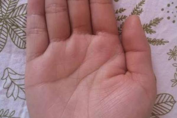 揭秘命运多舛:男人的苦命手相特征 揭秘命运多舛:男人的苦命手相特征