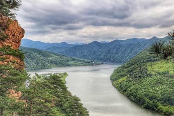 广西大山区风水秘境：藏龙卧虎的神秘布局攻略