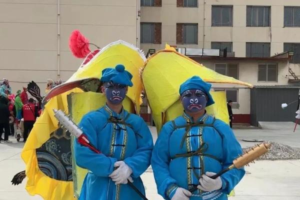 走进湖北非物质文化遗产的世界：传统技艺与民俗风情
