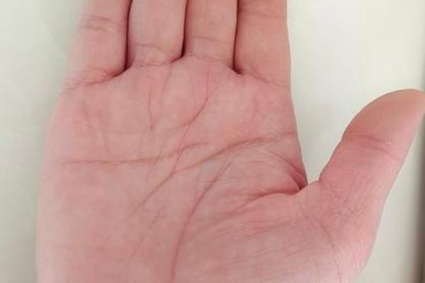 解锁命运密码：揭秘最准手相绝学！