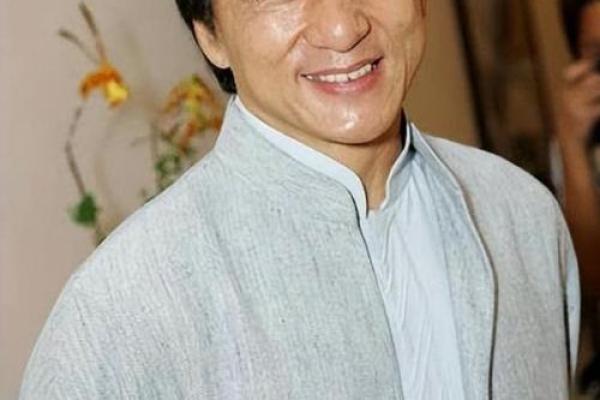 面相揭秘：鼻掀动凶死之谜