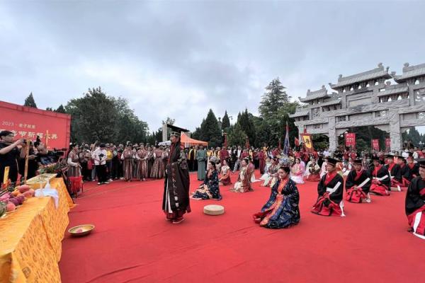 祭母情怀：母亲节在中国传统节日中的文化传承