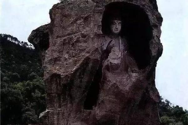 揭秘奉化弥勒大佛：风水布局背后的神奇力量