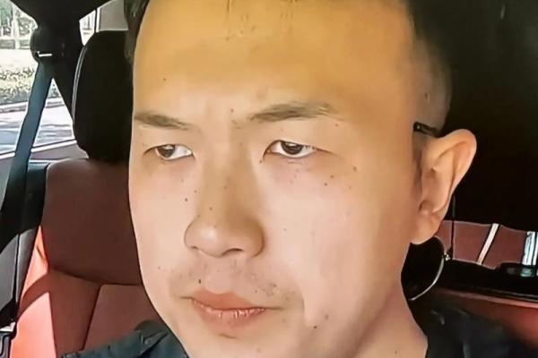 面相揭秘：帅才必备的五大特征，让你秒变魅力王！