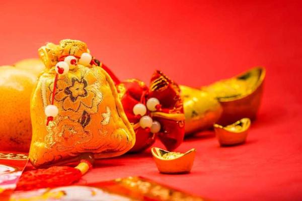 招财进宝：风水大师的传奇秘籍