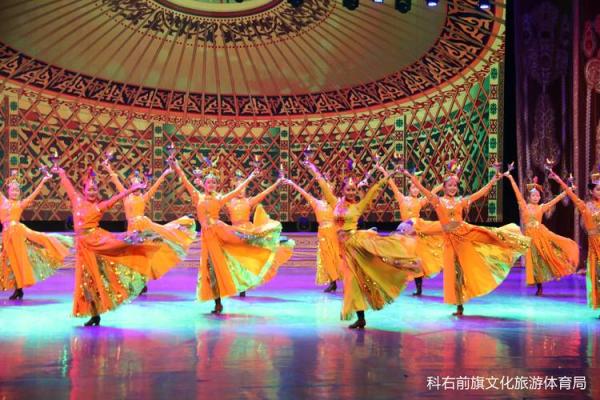 民族之韵，节日之梦：哈萨克族那达慕盛会的独特风采