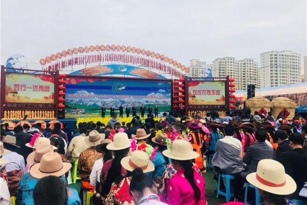 欢庆丰收：全球各地丰收节庆习俗大揭秘