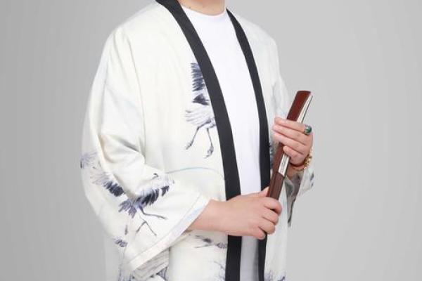 鲍方命理揭秘：如何精准预测未来运势？