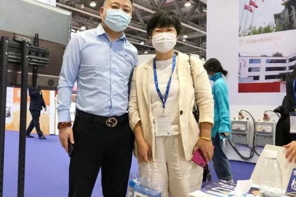 高博然：博学多才，然智慧闪耀——姓名运势解析之光
