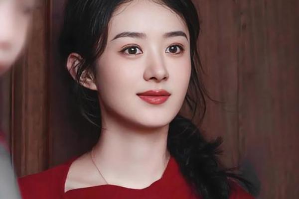 赵丽颖微信名揭秘：明星名字背后的寓意