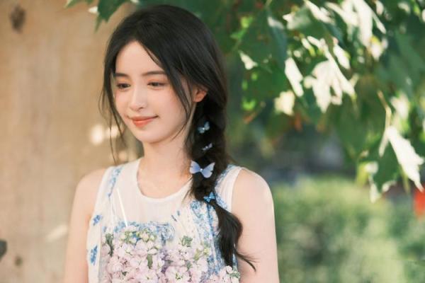 笑颜如花面相宜