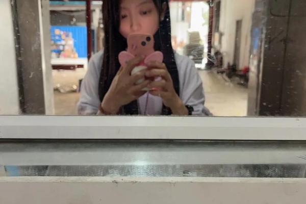 郑熙雯：名字中的文化韵味与个人魅势