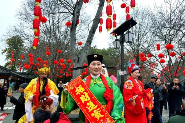 2017春节民俗盛宴：传统与现代的交融之美
