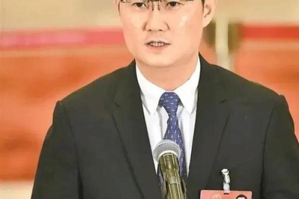 腾讯大佬马化腾：人中深藏智慧，面相解码人生轨迹