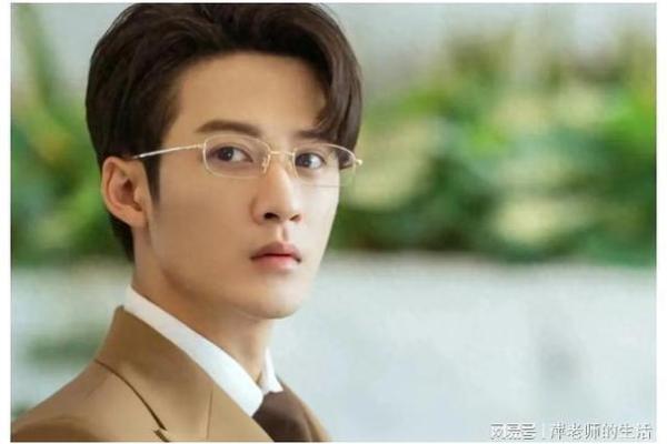 王铭港姓名运势：星光璀璨，铭刻心间