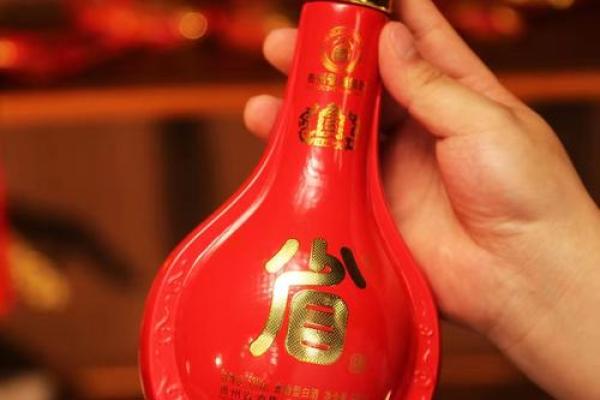 李煜炜：璀璨如煜，炜煌人生——揭秘名字中的富贵吉祥之兆