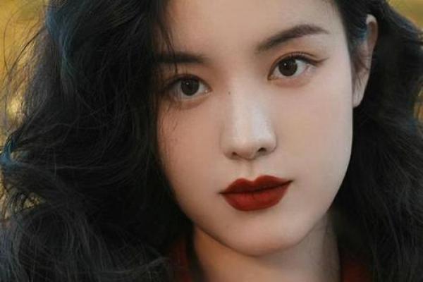 精致脸痣，点亮你的独特魅力