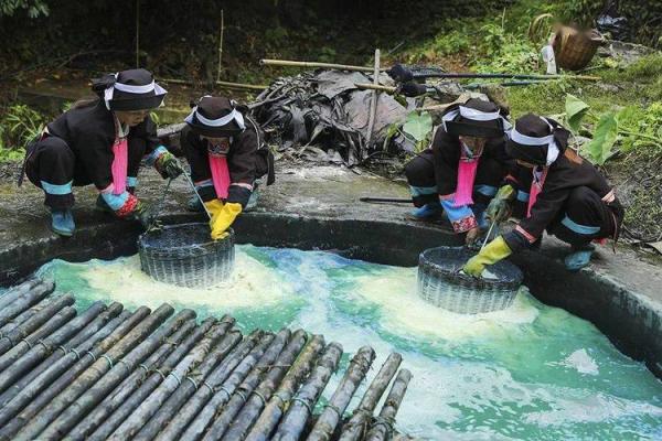 青瑶古韵：探寻蓝靛瑶族民俗风情