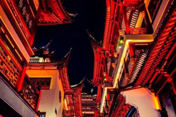 揭秘城隍庙旧址：千年风水布局的神秘力量